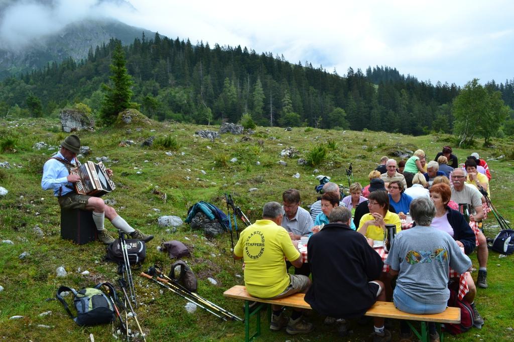 Hotel Alpenrose Muehlbach Am Hochkoenig Exteriör bild