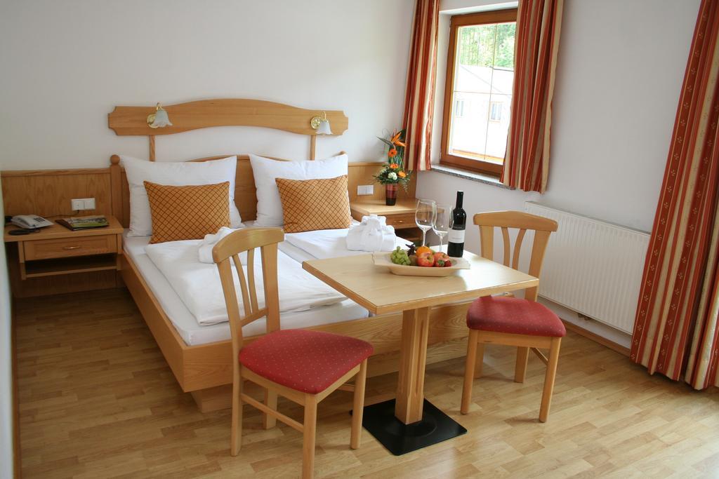 Hotel Alpenrose Muehlbach Am Hochkoenig Rum bild